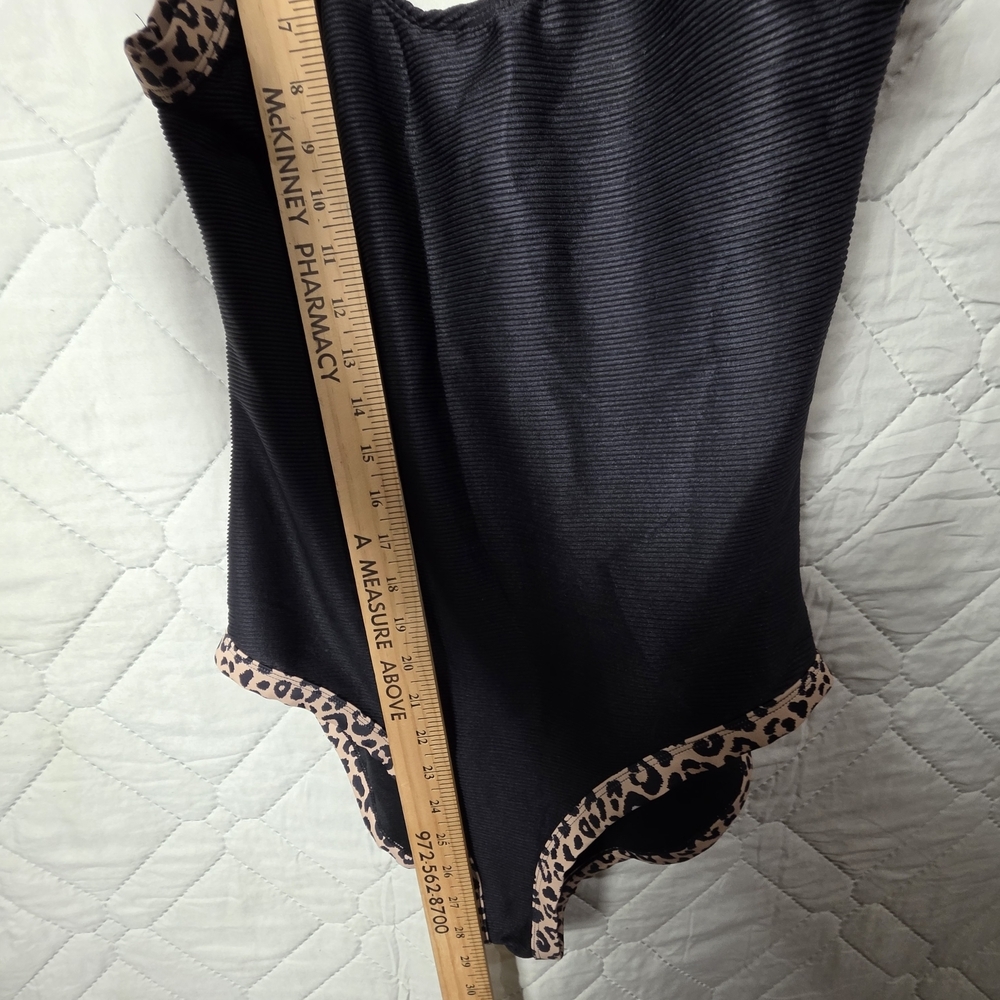 Womens leopard  Animal print one piece Pink Lily Sexy Swimsuit Size L - Picture 7 of 8